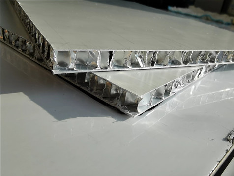 Aluminum honeycomb core sandwich panel for curtain wall