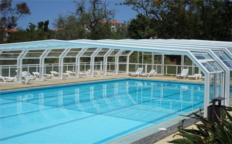 Excelite Outdoor Retractable And Convenient Glass Pool Enclosures